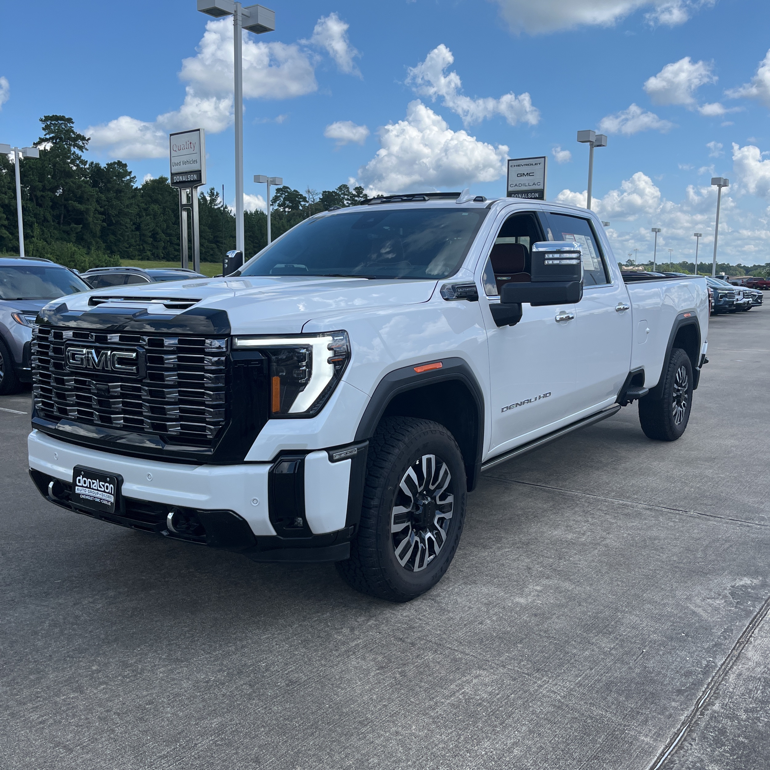 2025 GMC Sierra 2500HD Denali Ultimate