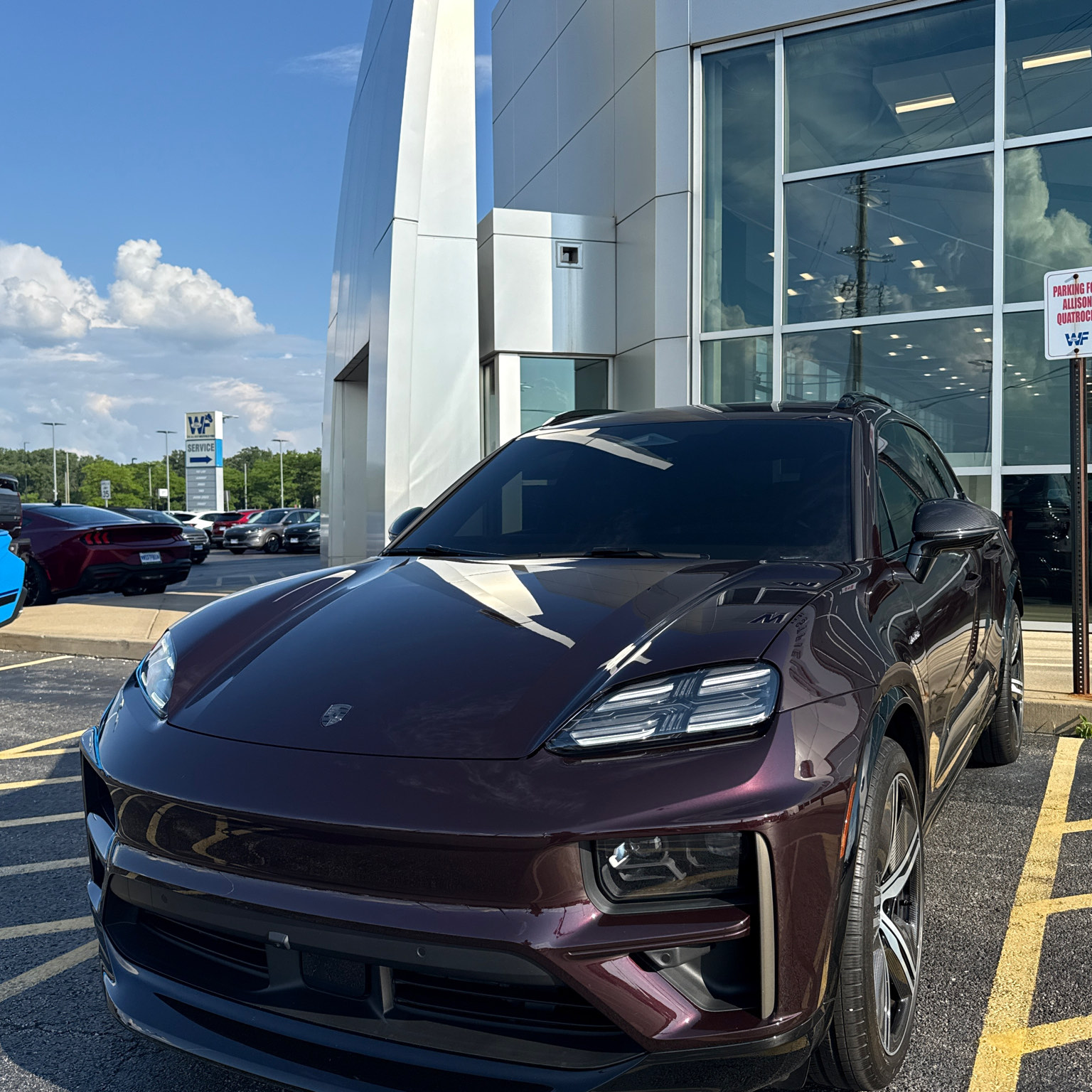 2024 Porsche Macan Turbo Electric