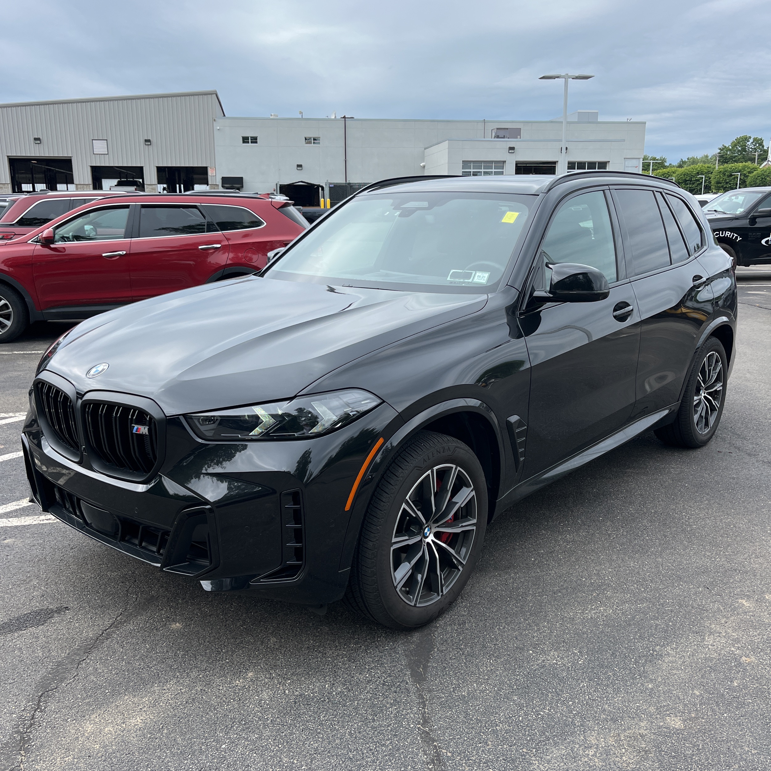 2025 BMW X5 M60i