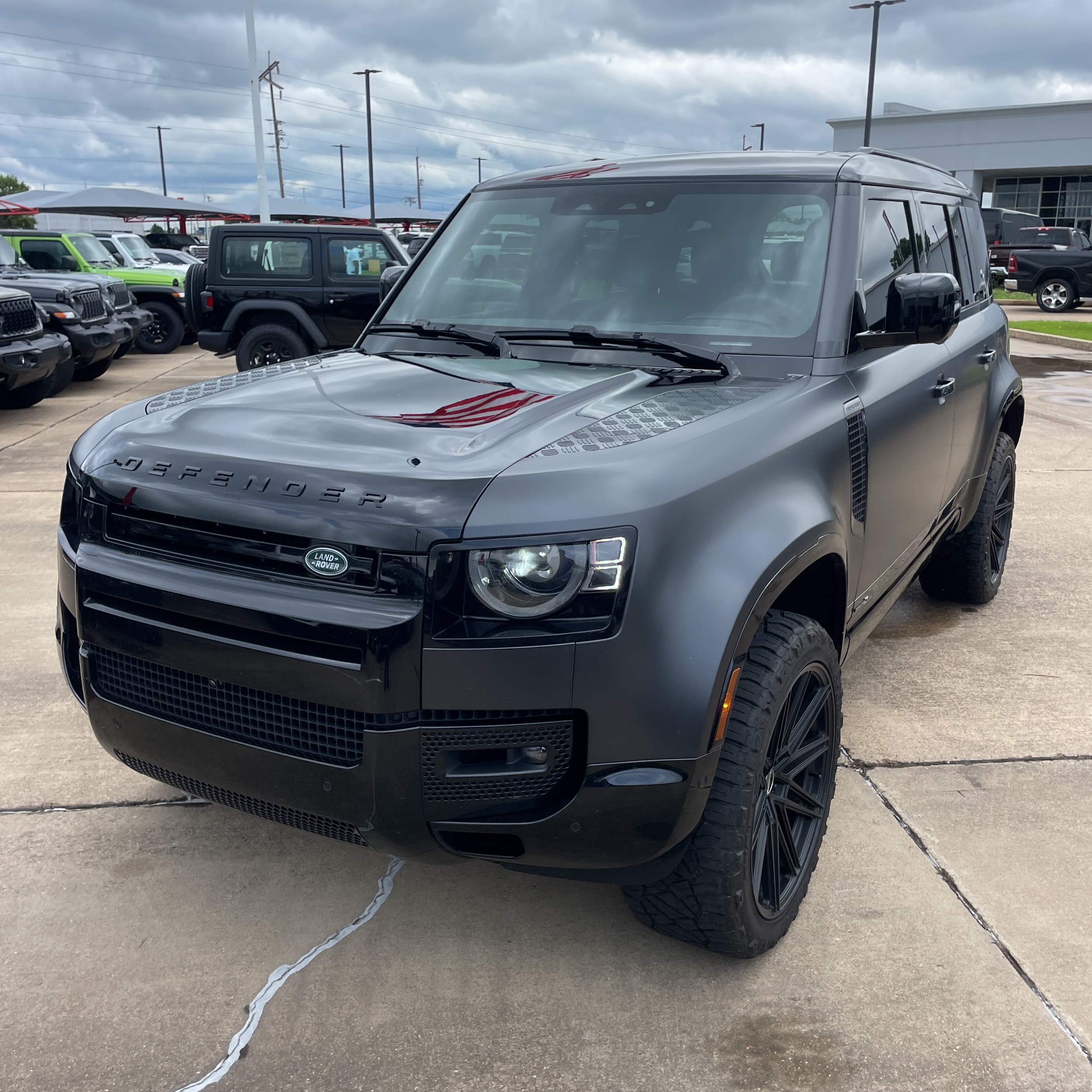 2024 Land Rover Defender 110 P400 X