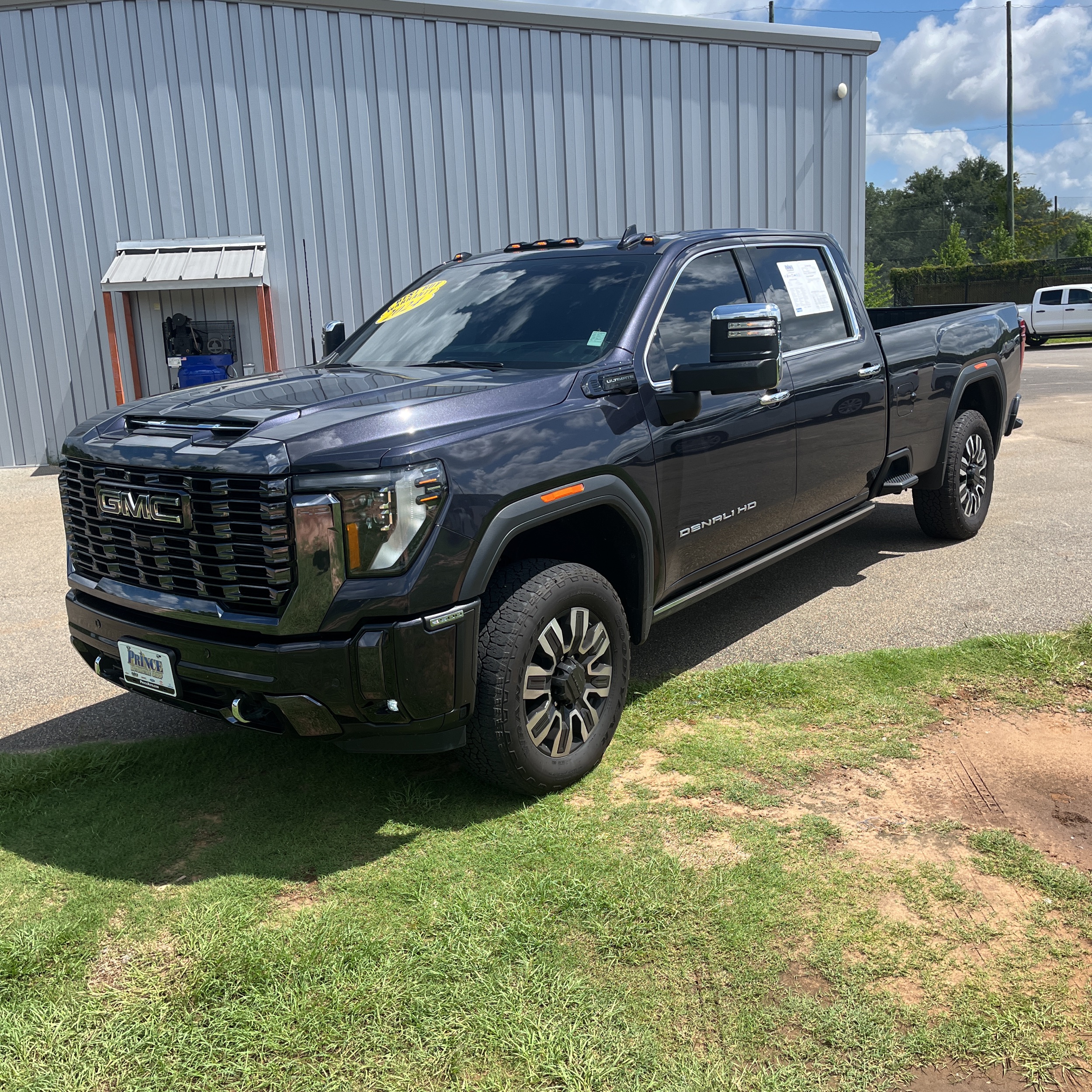 2024 GMC Sierra 3500HD Denali Ultimate