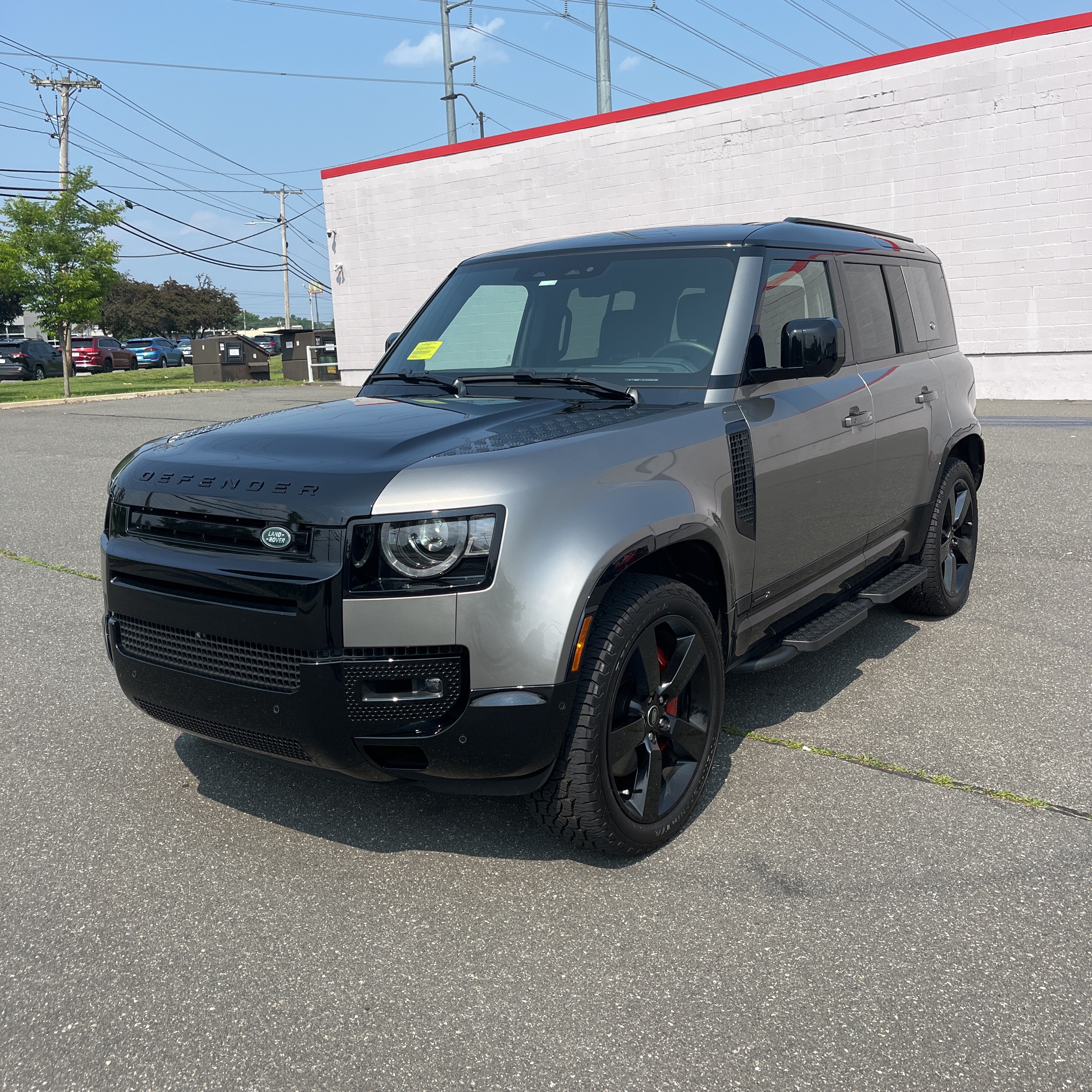 2024 Land Rover Defender 110 P400 X