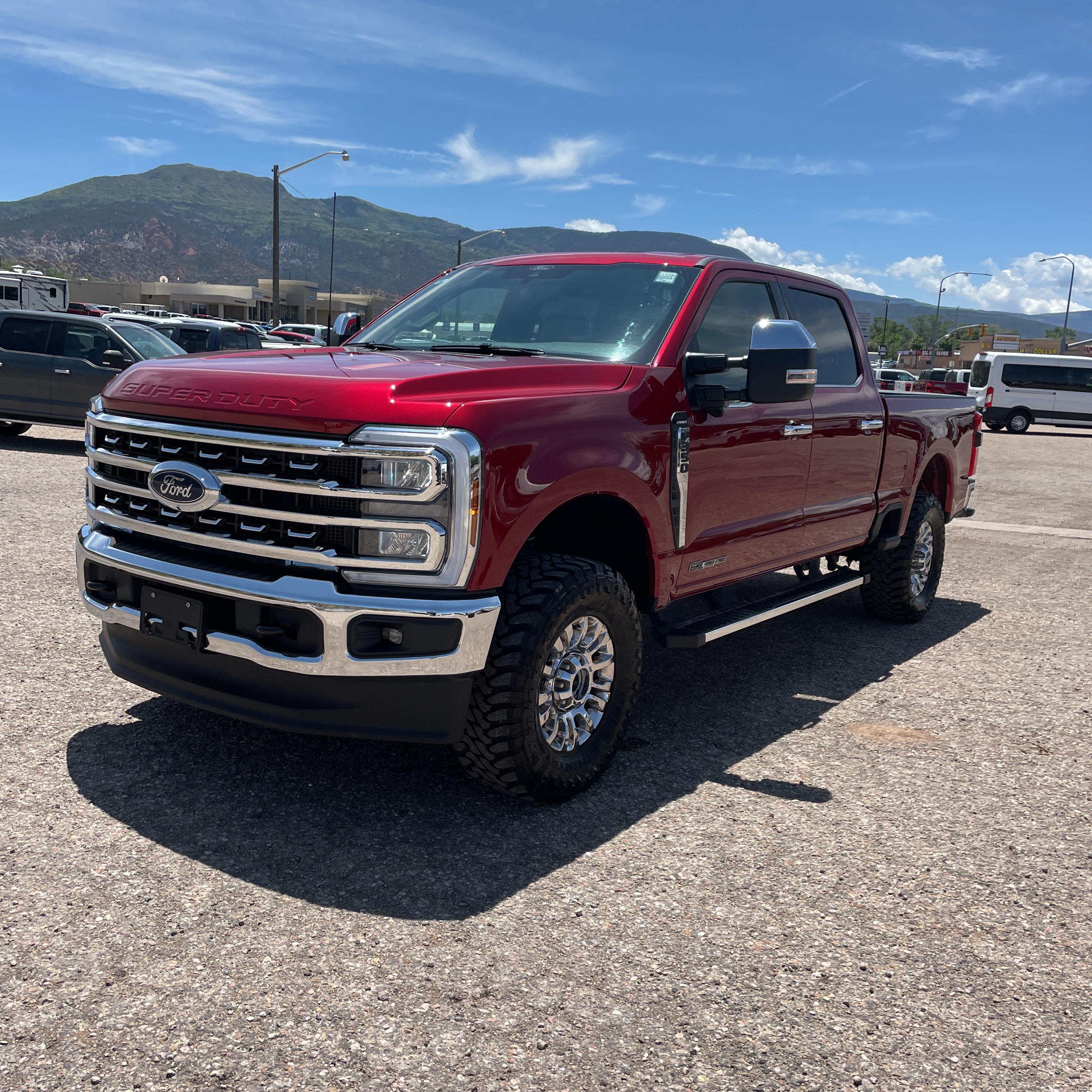 2025 Ford F-350 Super Duty Lariat