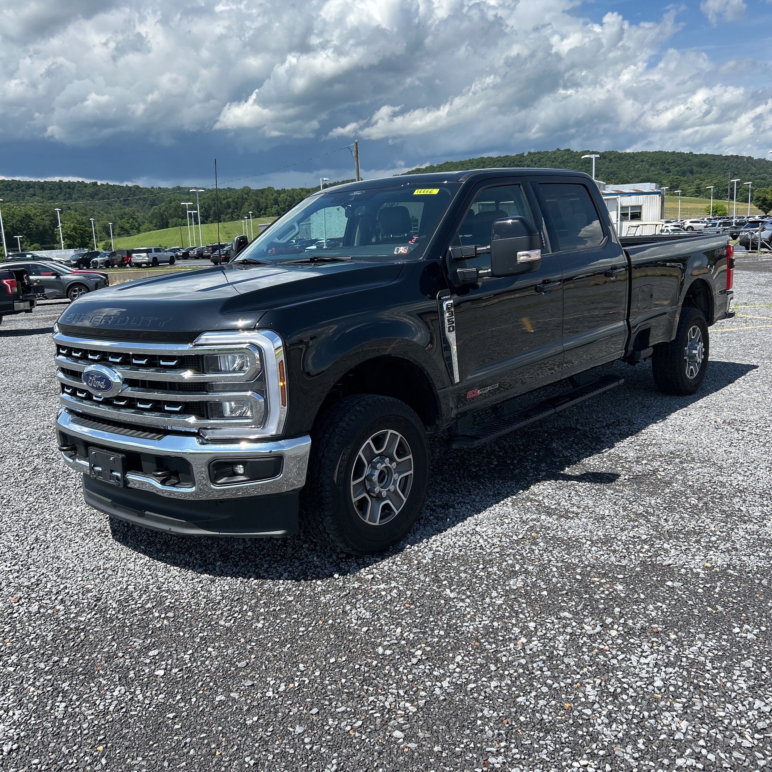 2024 Ford F350 S/D Lariat