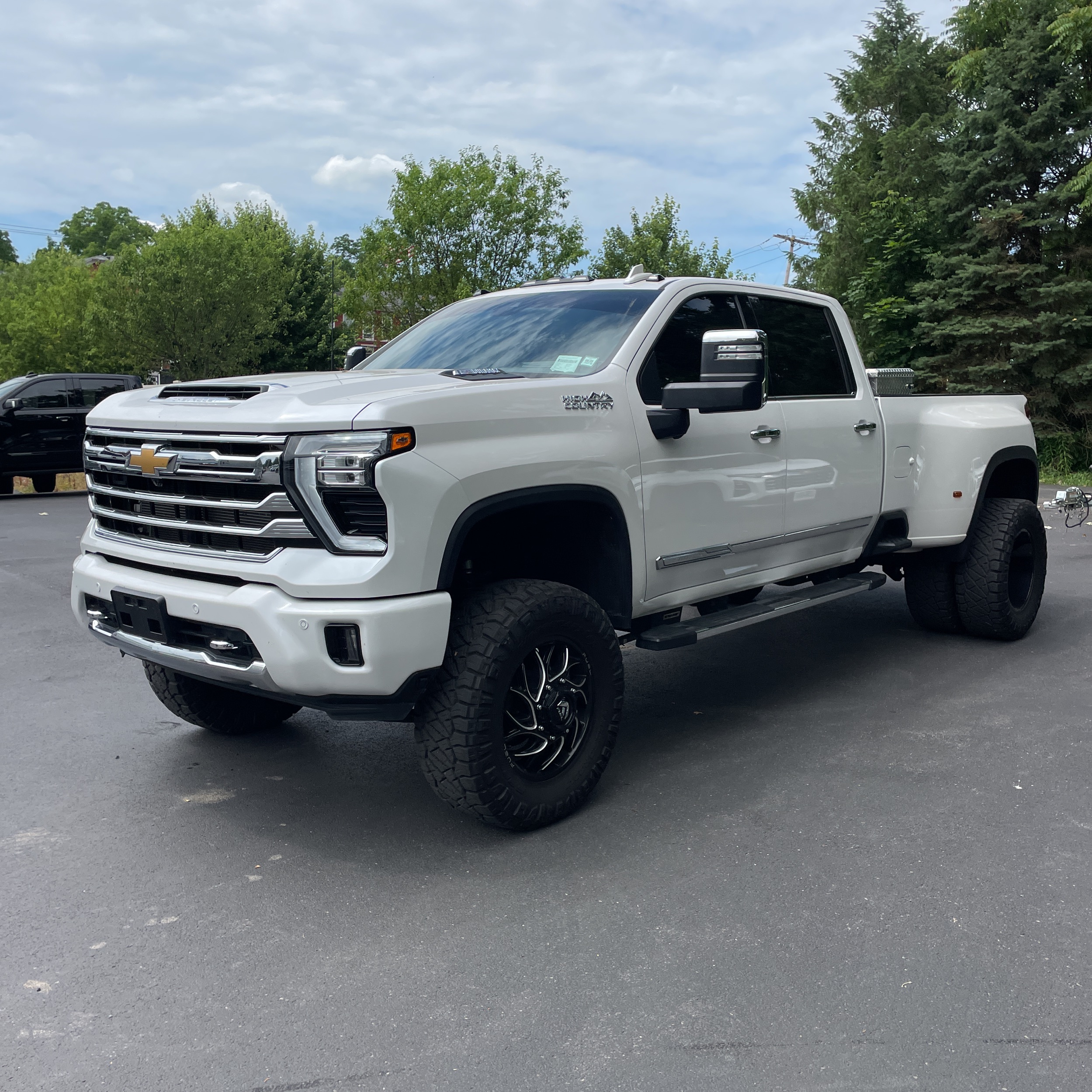 2024 Chevrolet Silverado 3500HD High Country