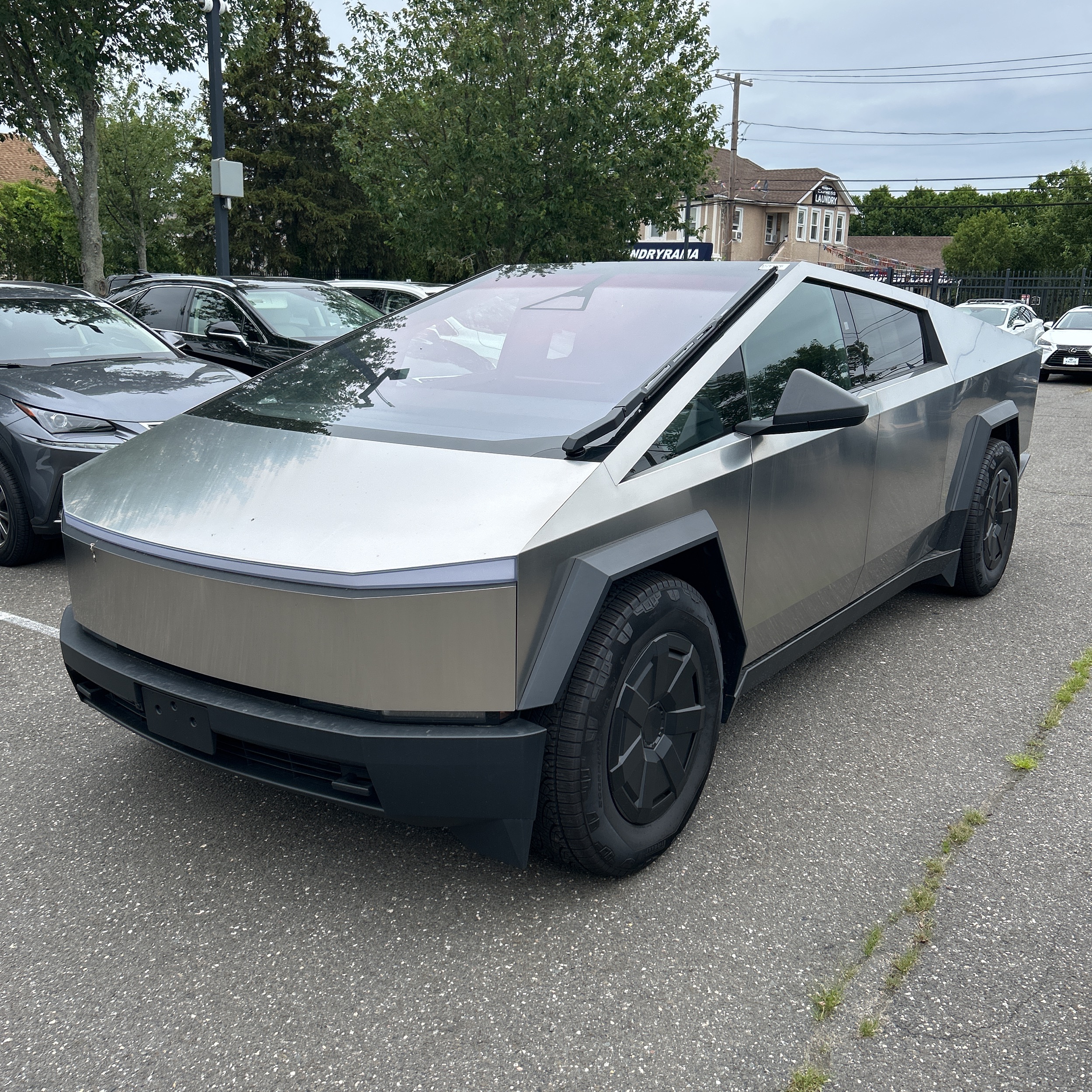 2024 Tesla Cybertruck Base