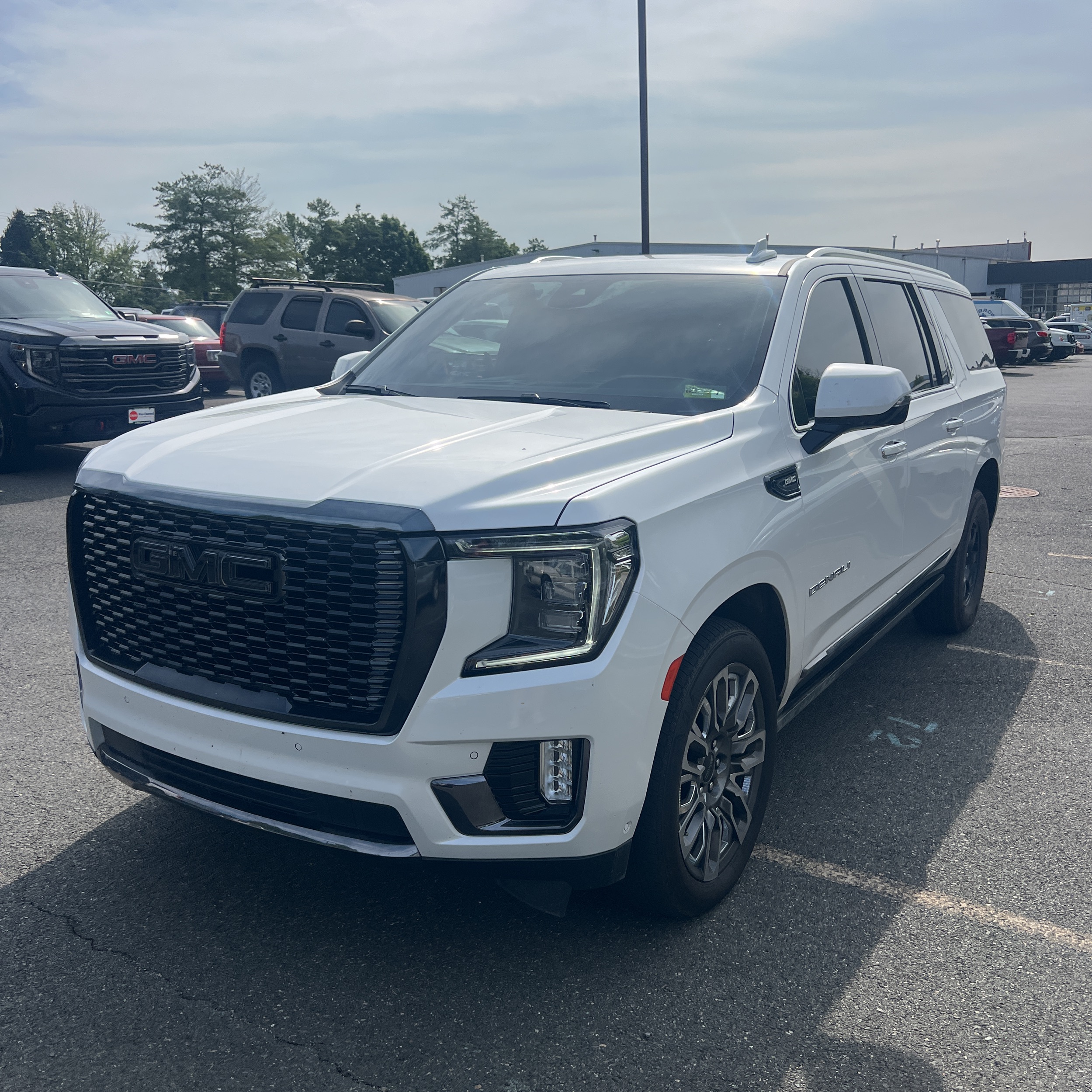 2023 GMC Yukon XL Denali Ultimate