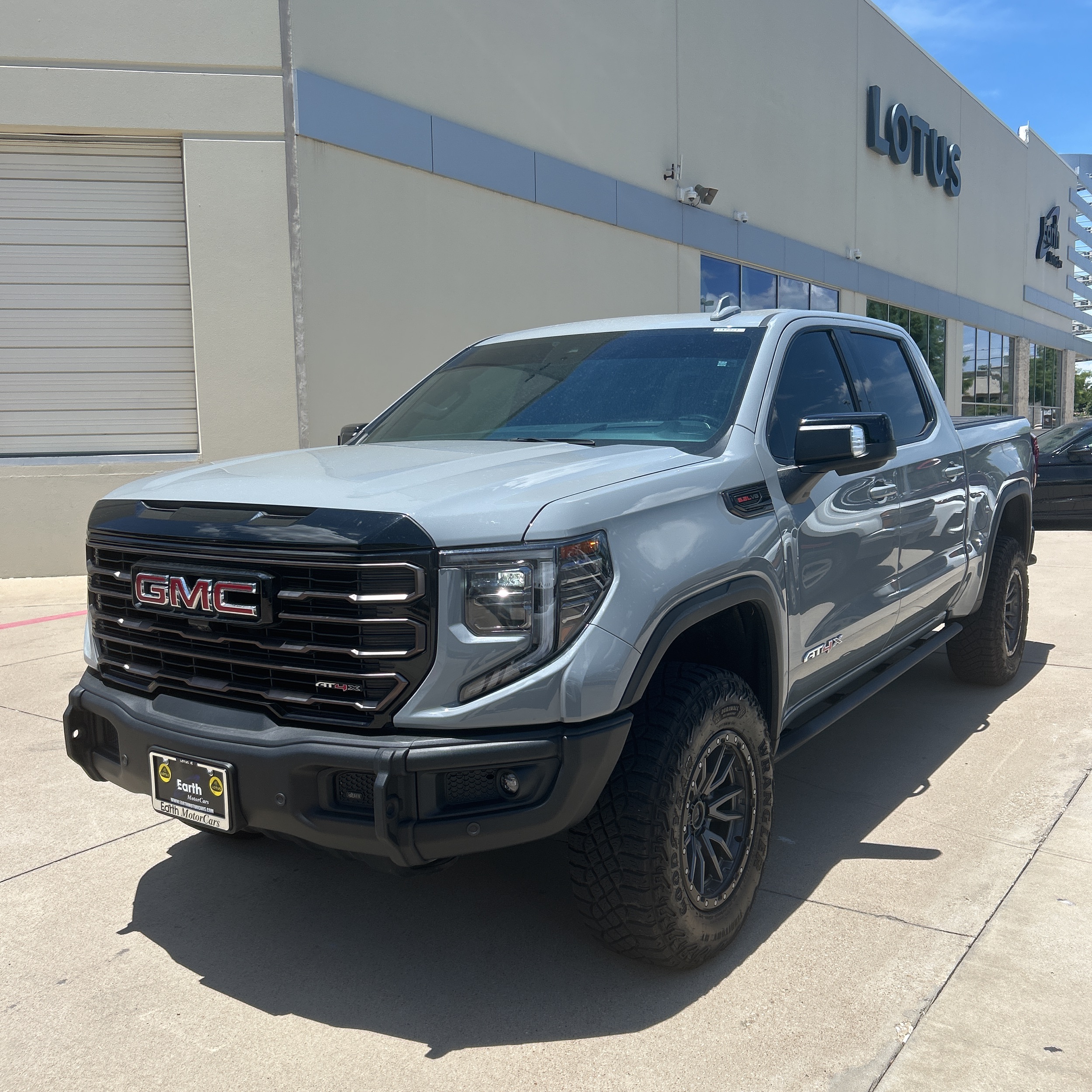 2024 GMC Sierra 1500 AT4X