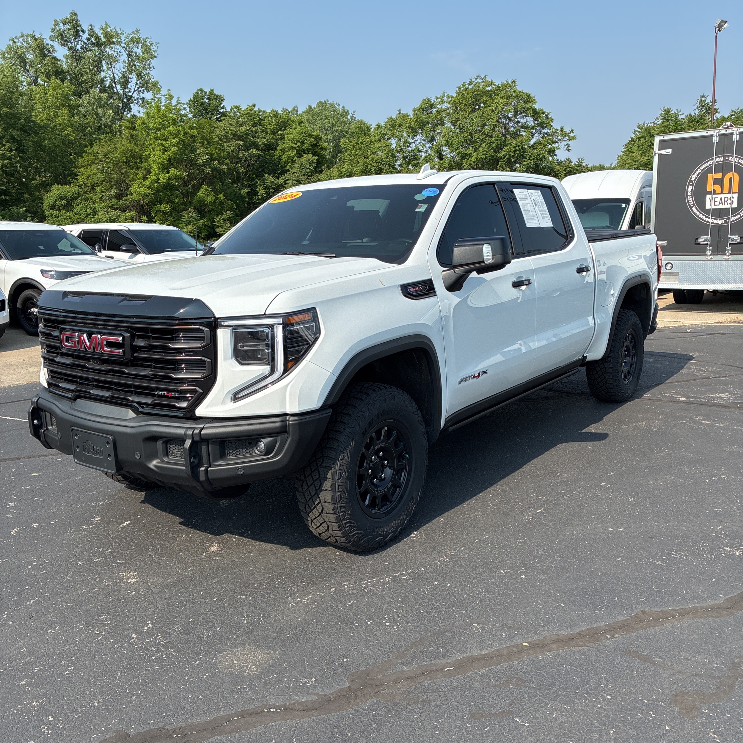 2024 GMC Sierra 1500 AT4X