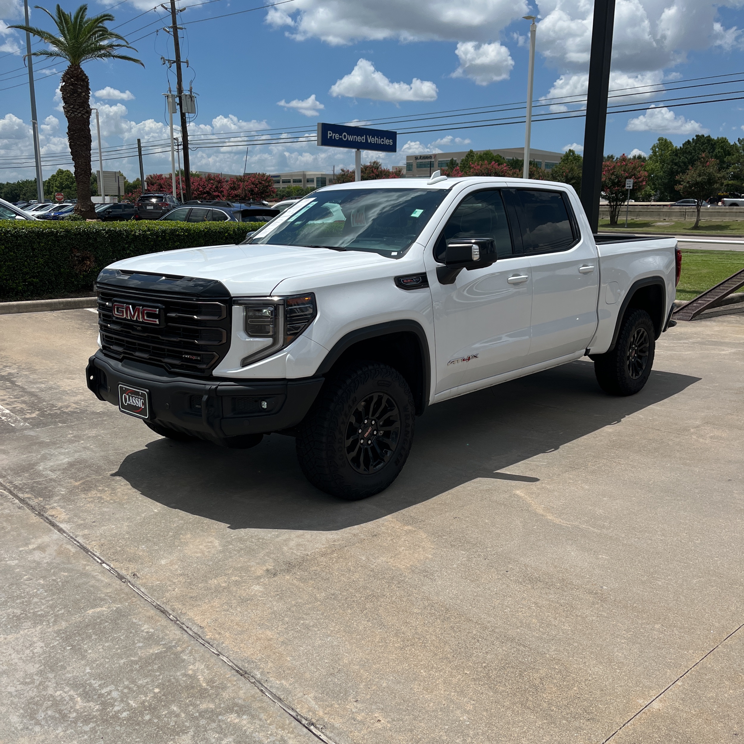 2023 GMC Sierra 1500 AT4X