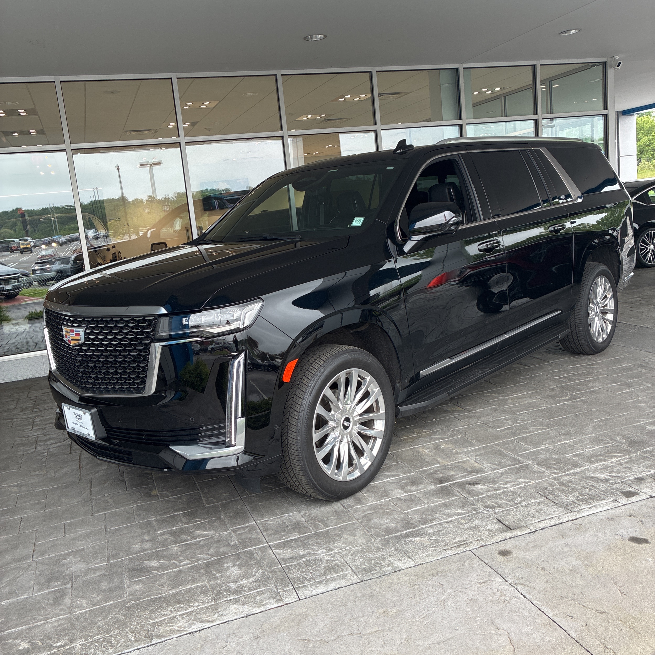 2022 Cadillac Escalade ESV Premium Luxury