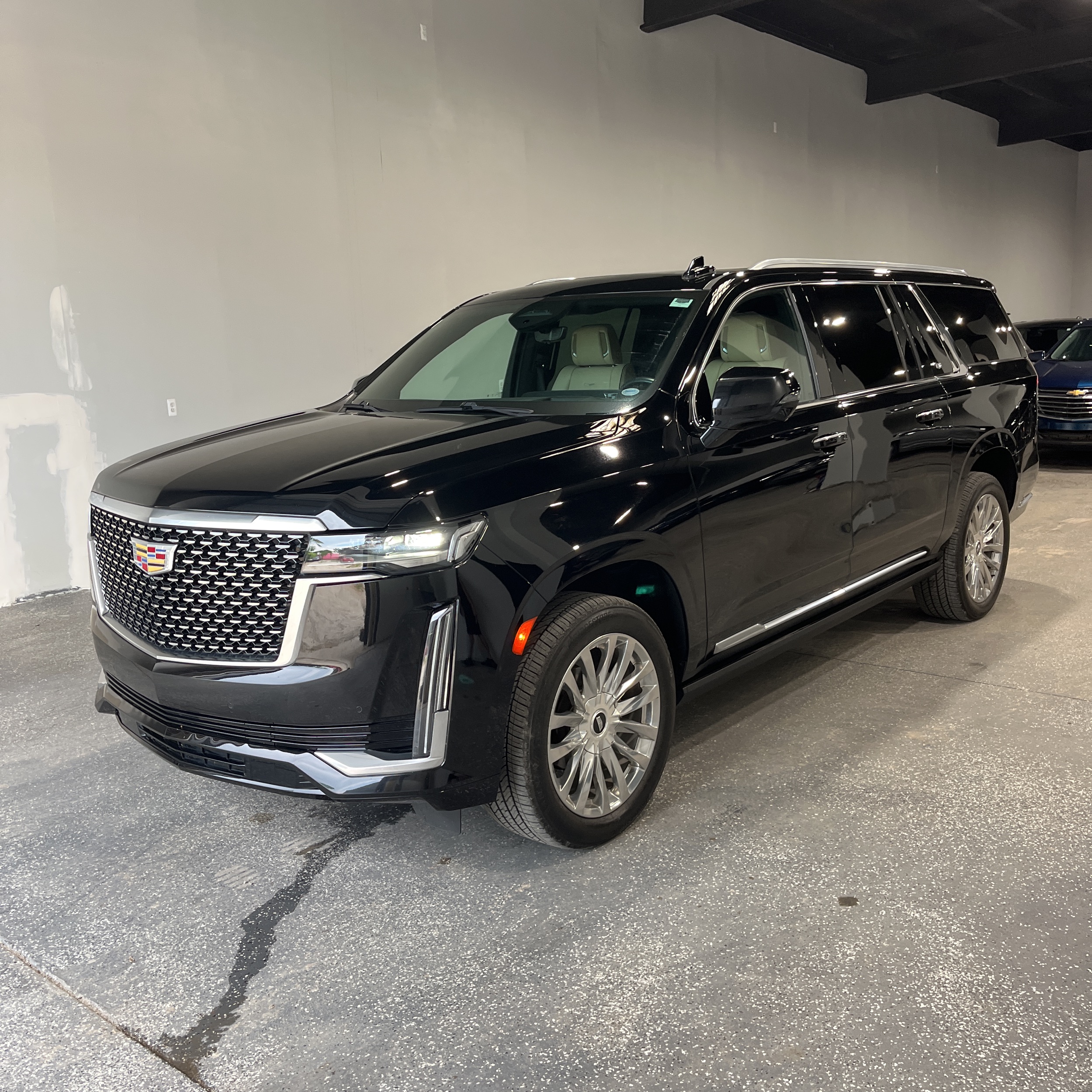 2022 Cadillac Escalade ESV Premium Luxury