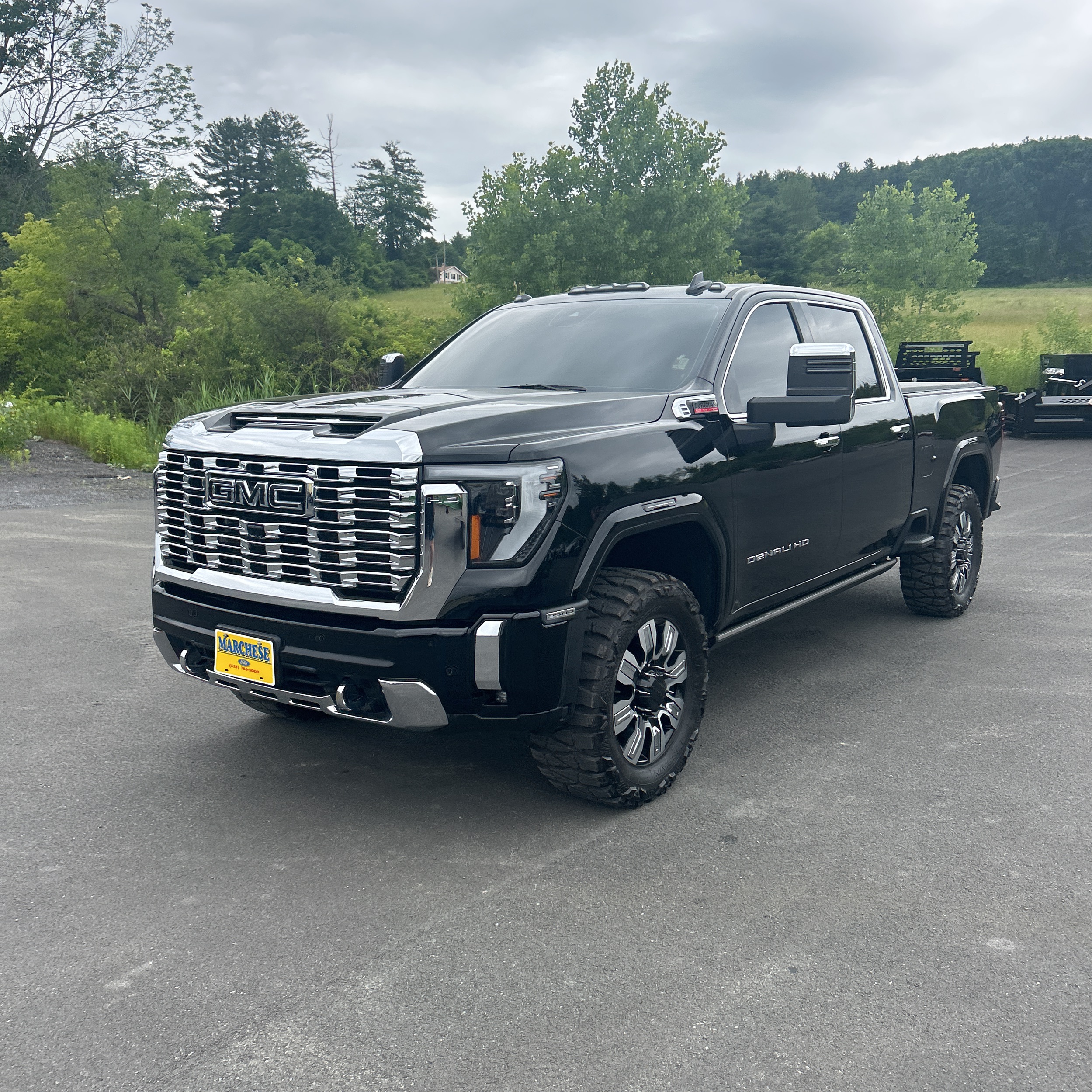 2024 GMC Sierra 2500 Denali