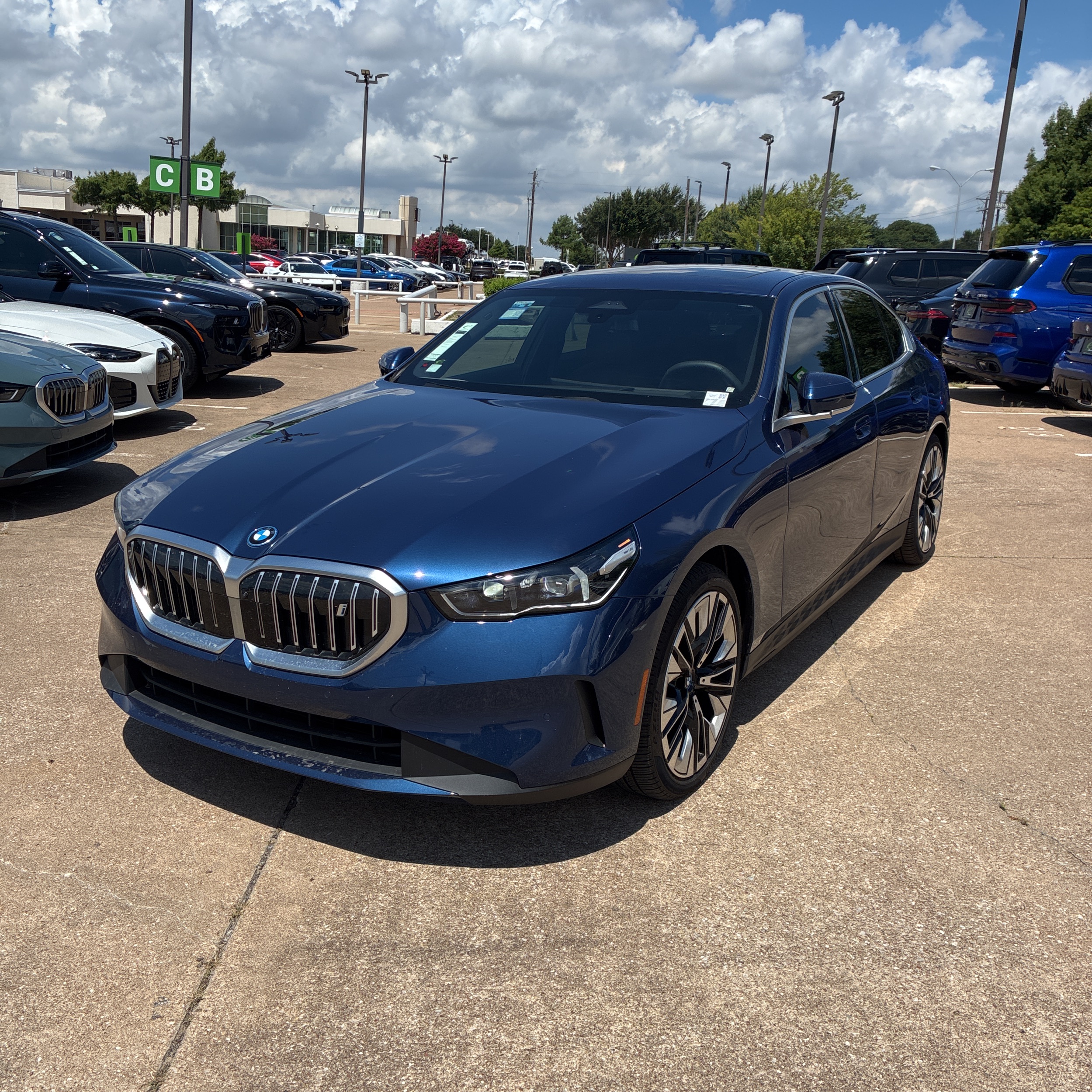 2025 BMW i5 xDrive40