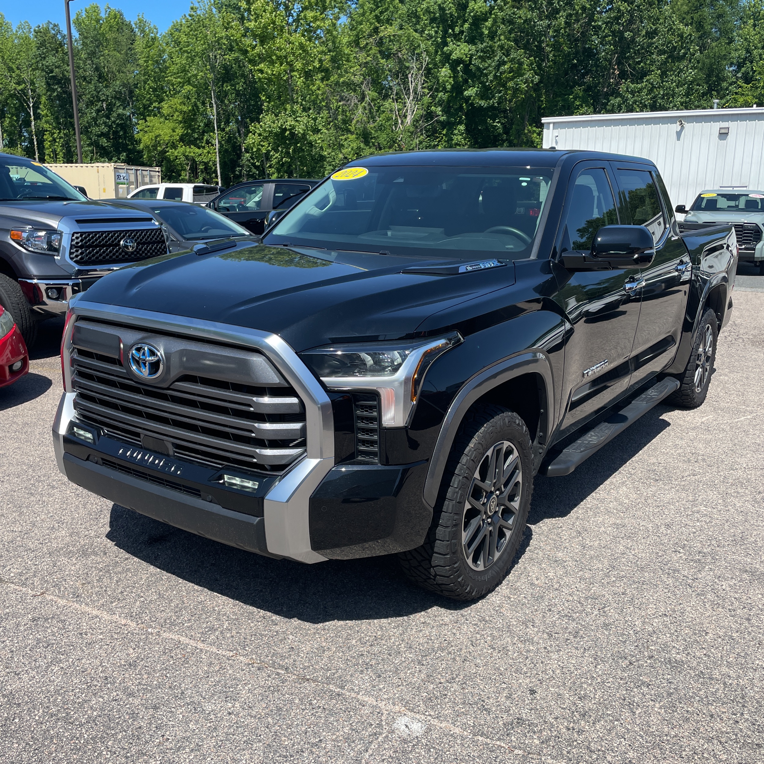 2024 Toyota Tundra Limited HV