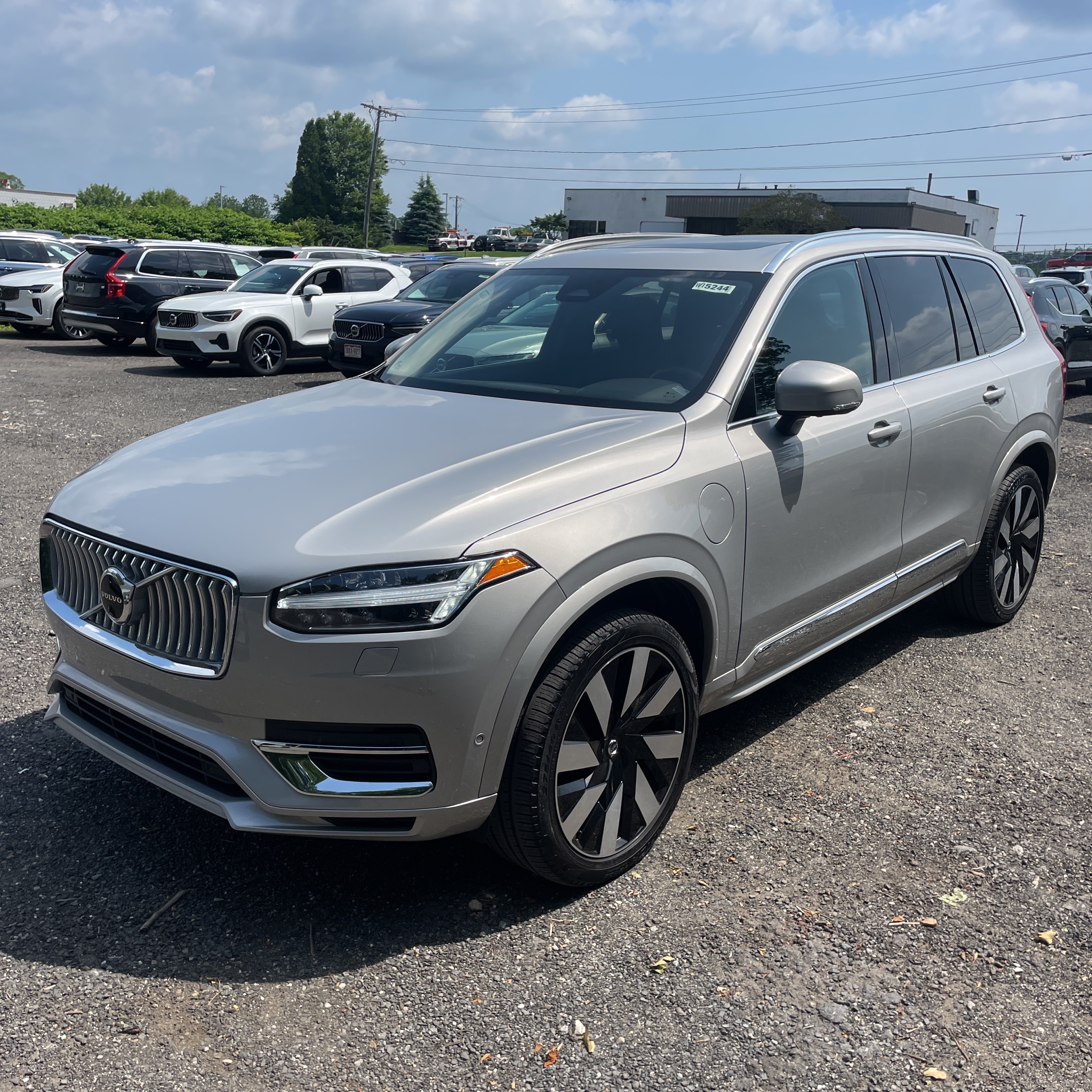 2024 Volvo XC90 T8 - Plus PHEV