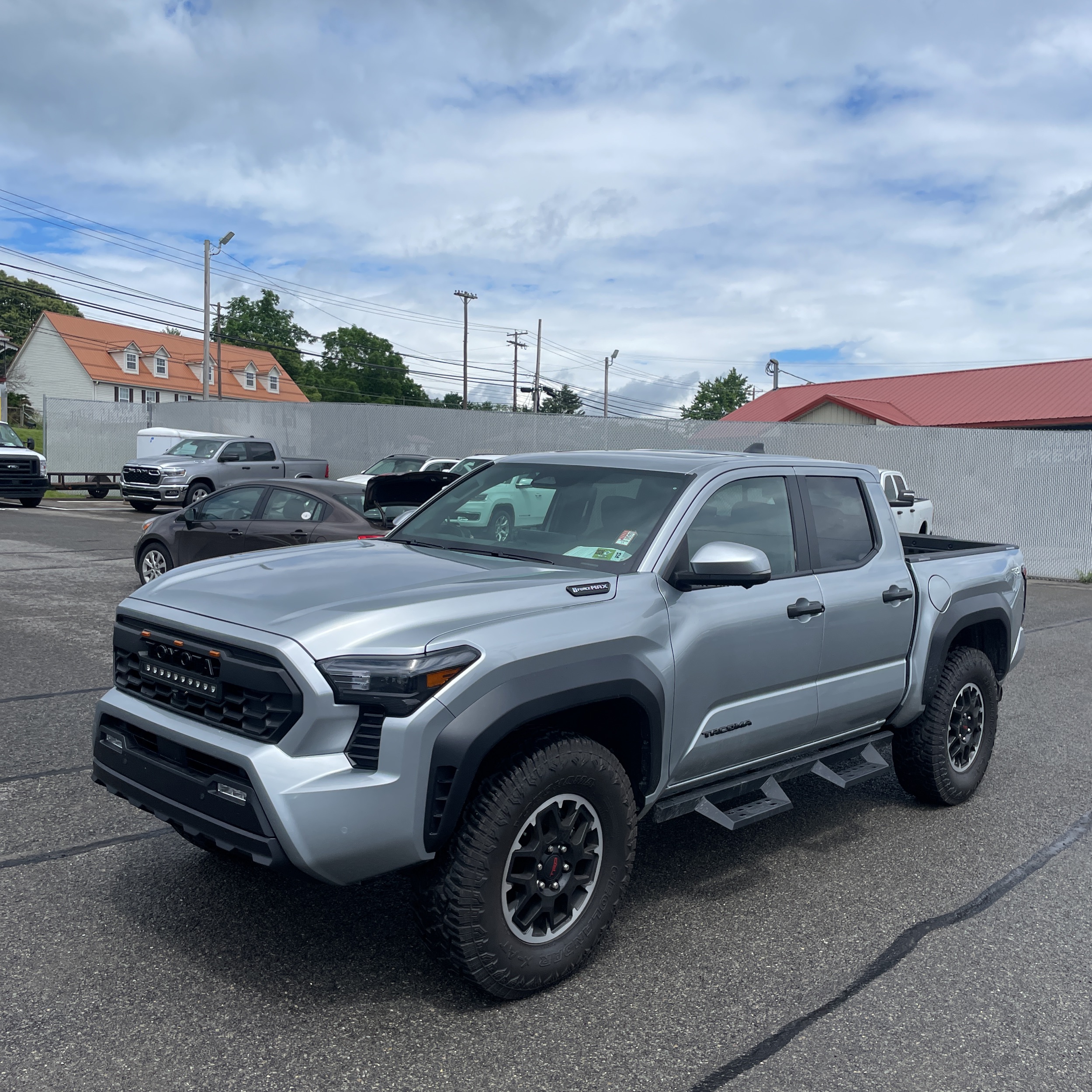 2024 Toyota Tacoma TRD Off-Road HV