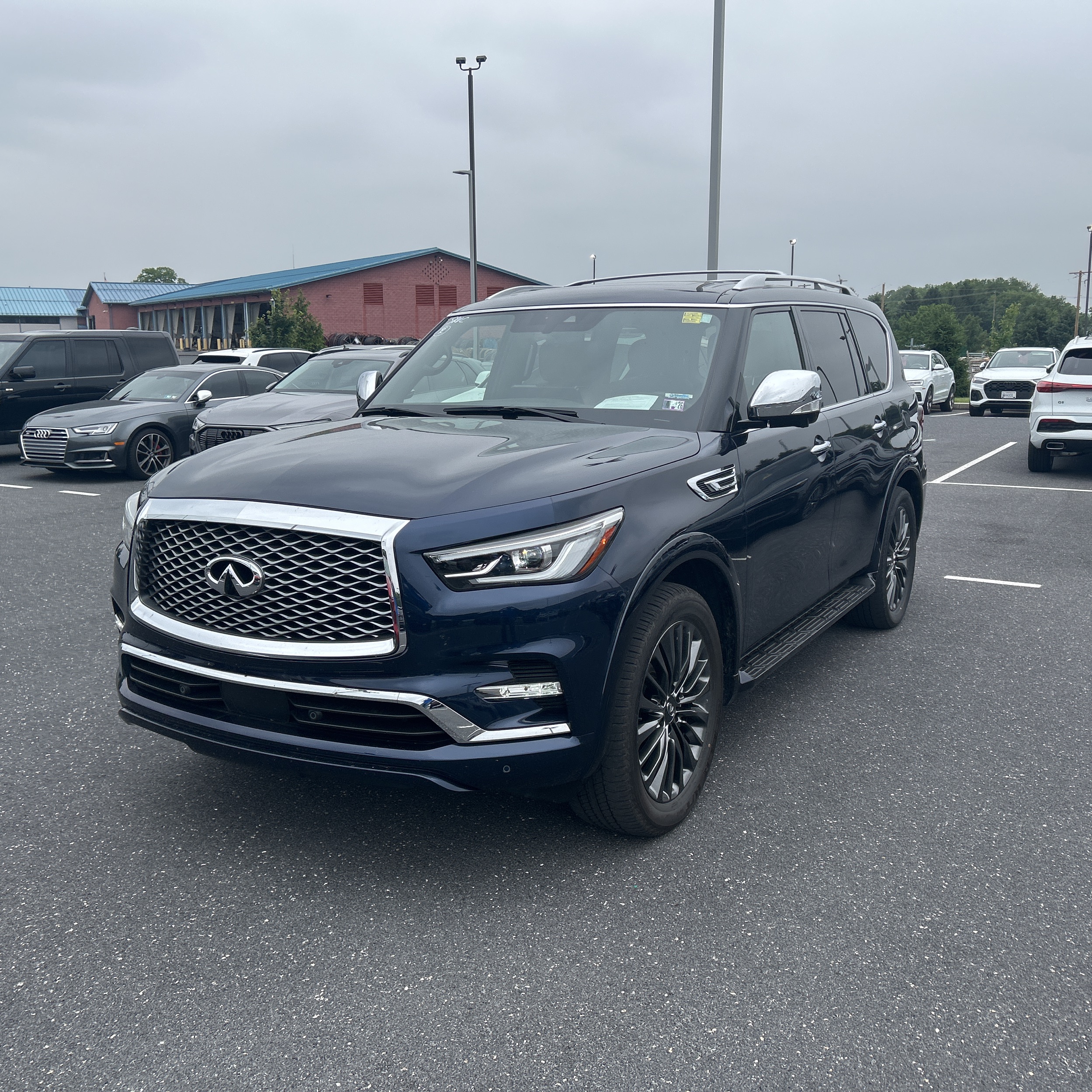2022 INFINITI QX80 Sensory