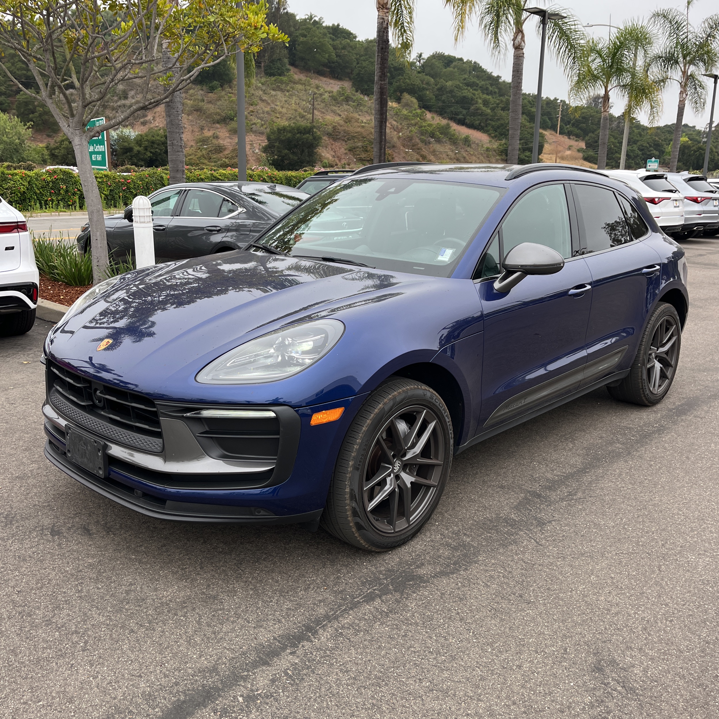 2023 Porsche Macan T