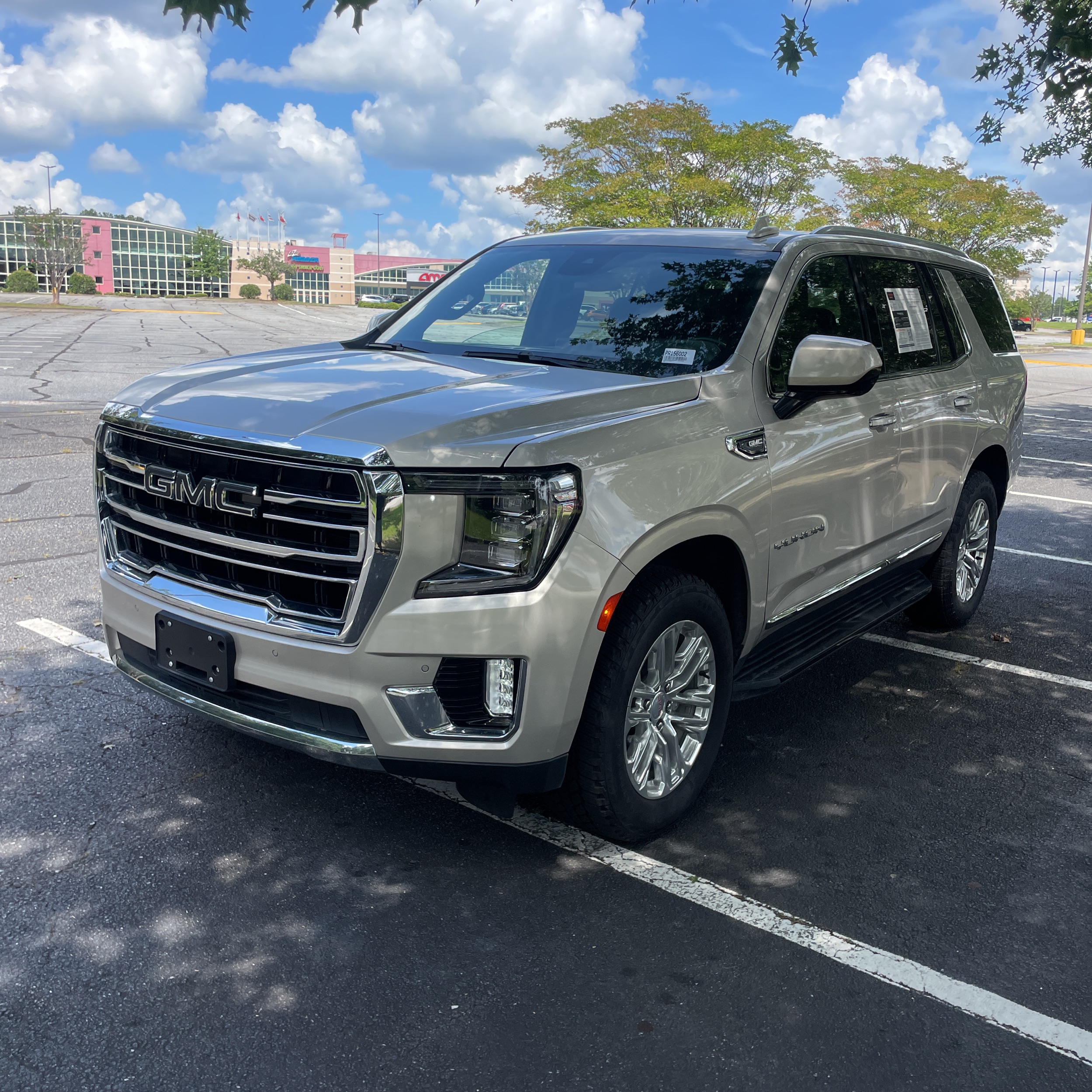 2023 GMC Yukon SLT