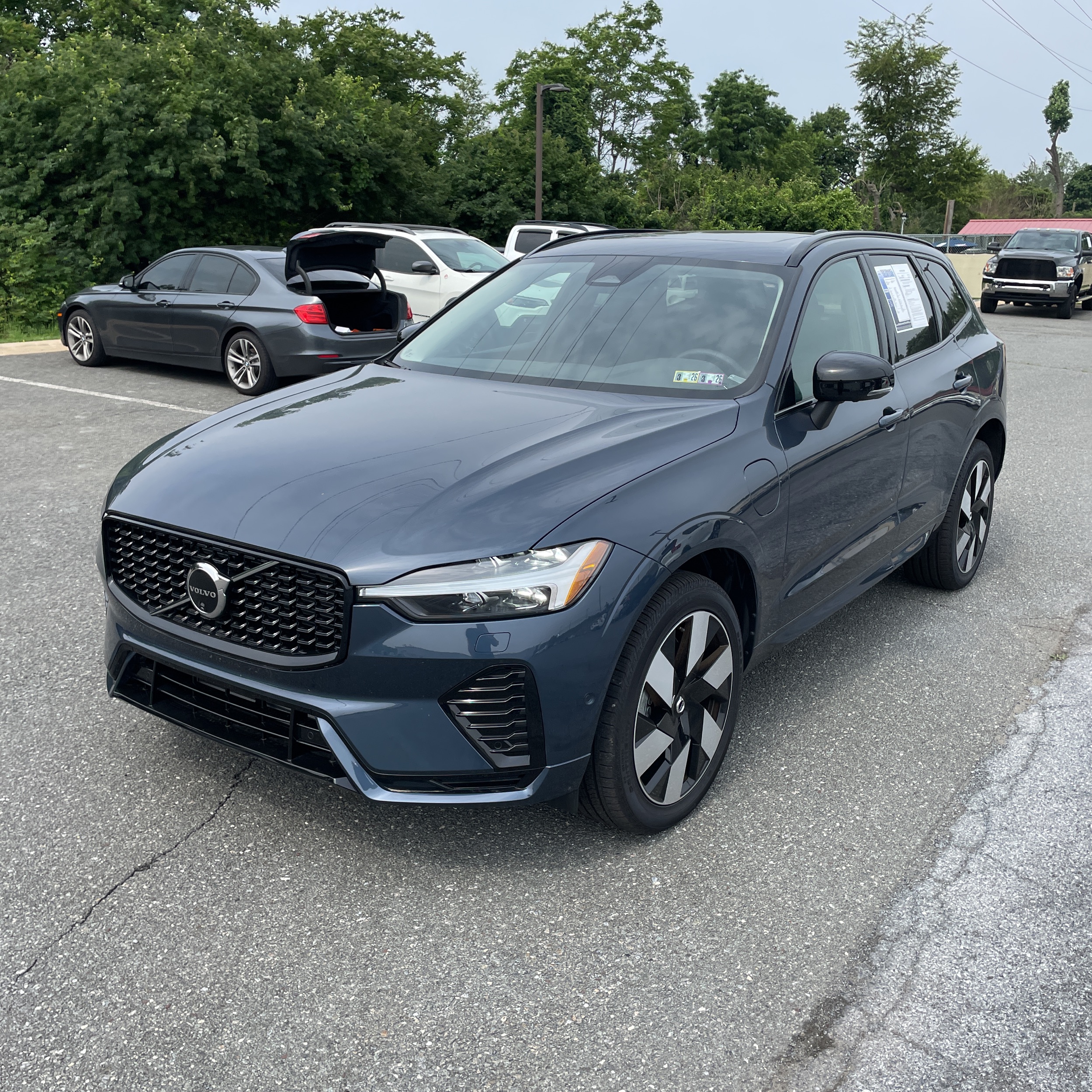 2024 Volvo XC60 T8 - Plus PHEV